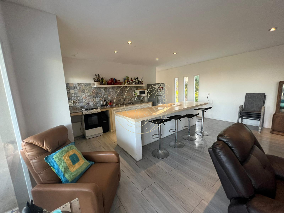 Casa ID.21090871 - Venta de Casa 5 Dormitorios en Balneario Buenos Aires.