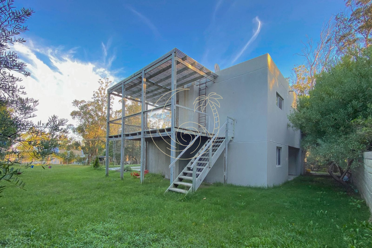 Casa ID.21090871 - Venta de Casa 5 Dormitorios en Balneario Buenos Aires.