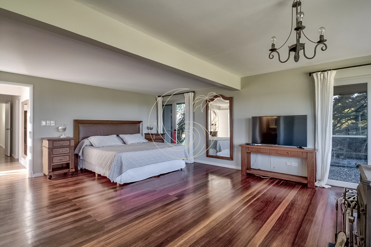 Casa ID.21090874 - CASA EN VENTA PRIMERA LINEA AL MAR , BALNEARIO BS