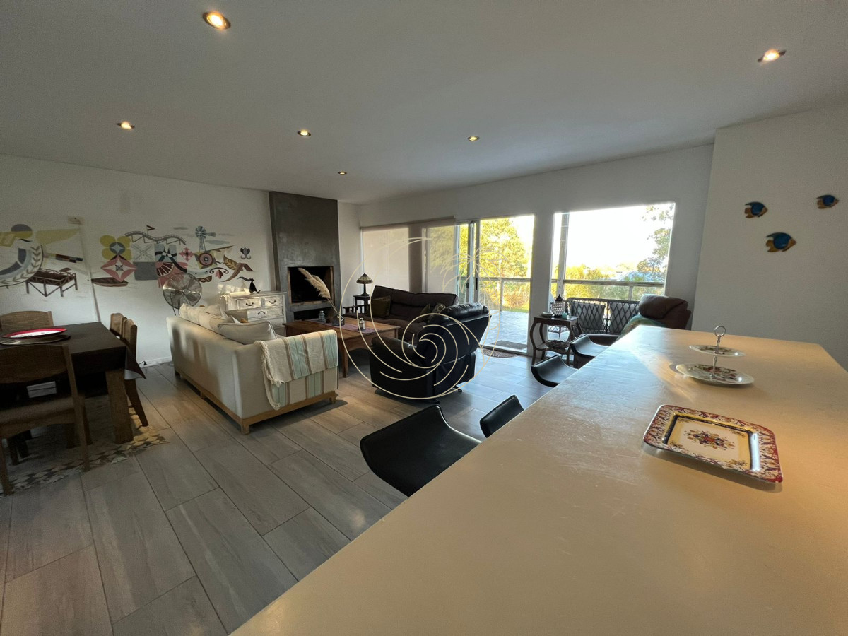 Casa ID.21090871 - Venta de Casa 5 Dormitorios en Balneario Buenos Aires.