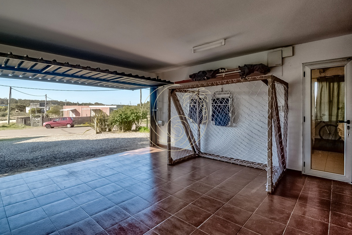 Casa ID.21090874 - CASA EN VENTA PRIMERA LINEA AL MAR , BALNEARIO BS