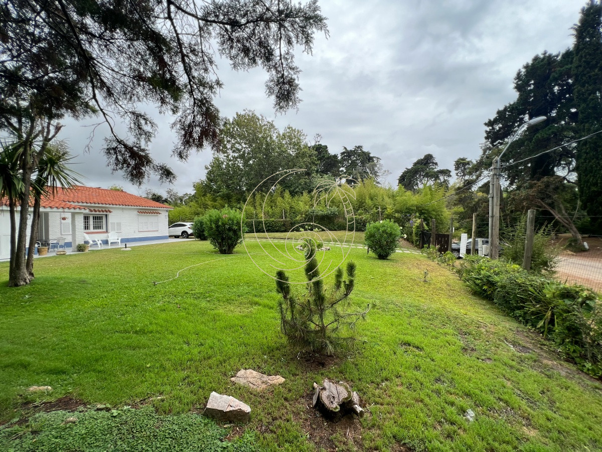 Casa ID.21091935 - Casa en Venta de 4 dormitorios en el Golf, Punta del Este!