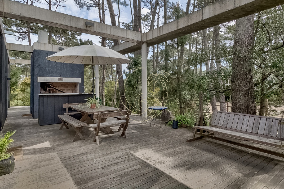 Casa ID.21091307 - Casa En Venta en Montoya a 300 mt2 del mar