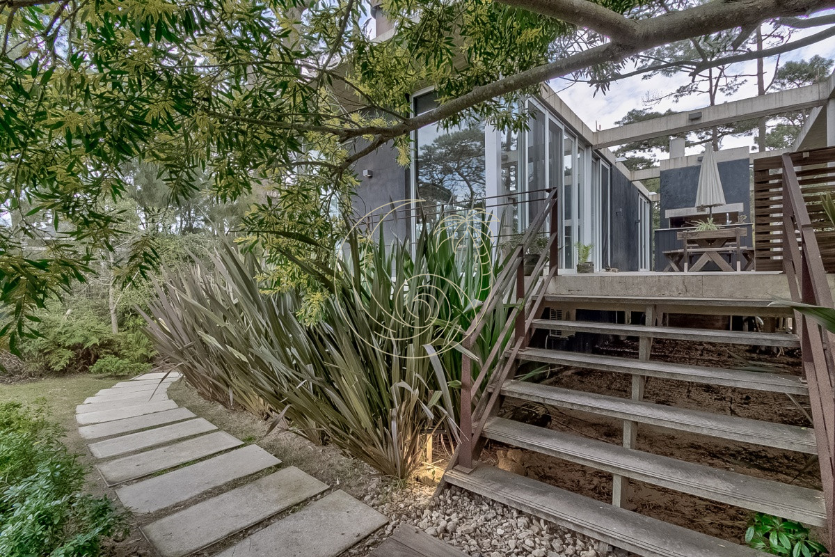 Casa ID.21091307 - Casa En Venta en Montoya a 300 mt2 del mar