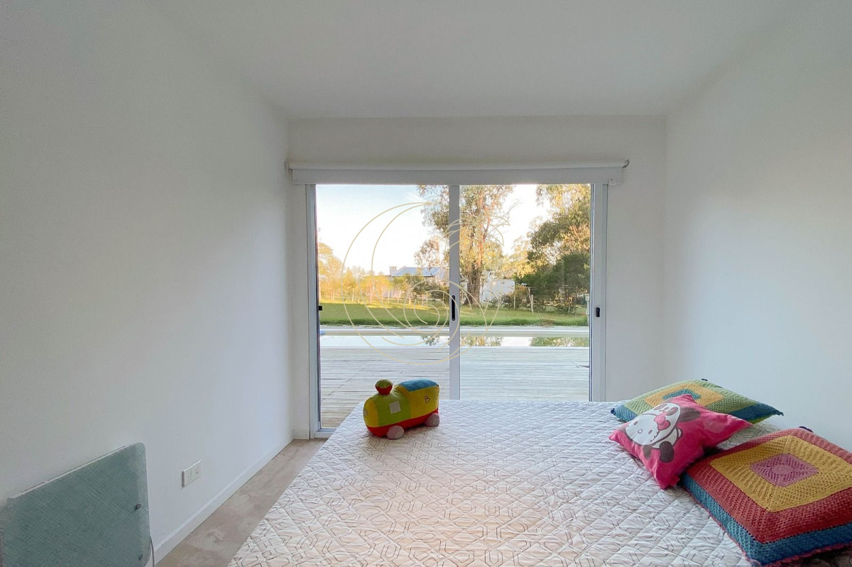 Casa ID.21090871 - Venta de Casa 5 Dormitorios en Balneario Buenos Aires.