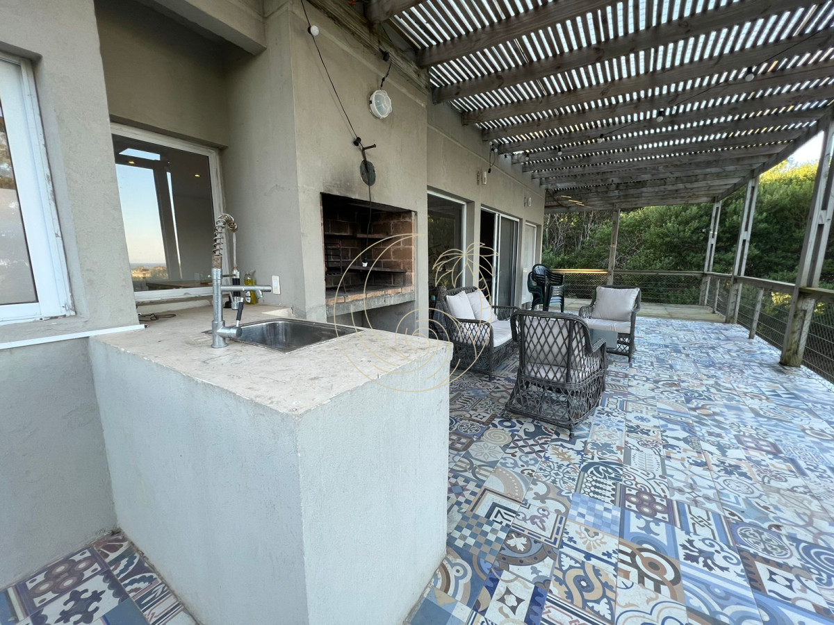 Casa ID.21090871 - Venta de Casa 5 Dormitorios en Balneario Buenos Aires.
