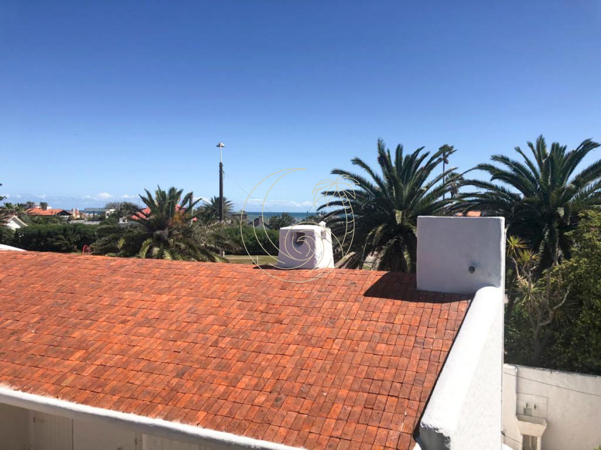 Casa ID.21092146 - Alquiler anual, casa de 4 dormitorios