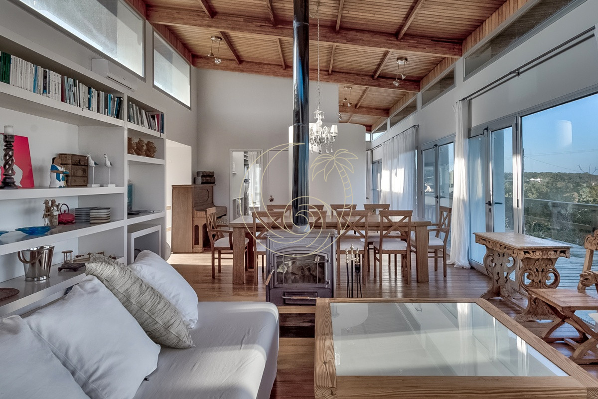 Casa ID.21090874 - CASA EN VENTA PRIMERA LINEA AL MAR , BALNEARIO BS