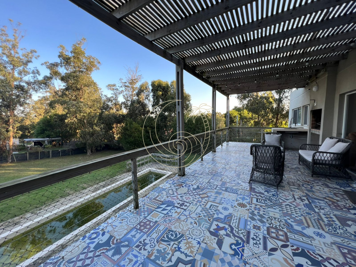 Casa ID.21090871 - Venta de Casa 5 Dormitorios en Balneario Buenos Aires.