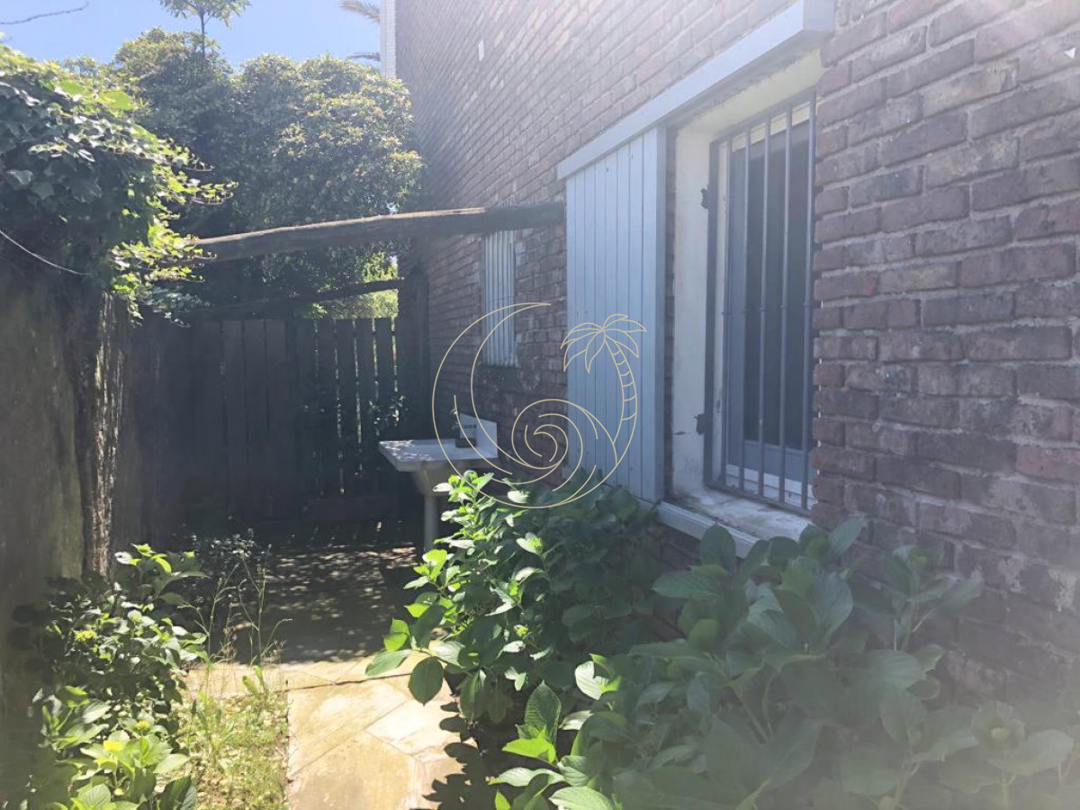 Casa ID.21092146 - Alquiler anual, casa de 4 dormitorios