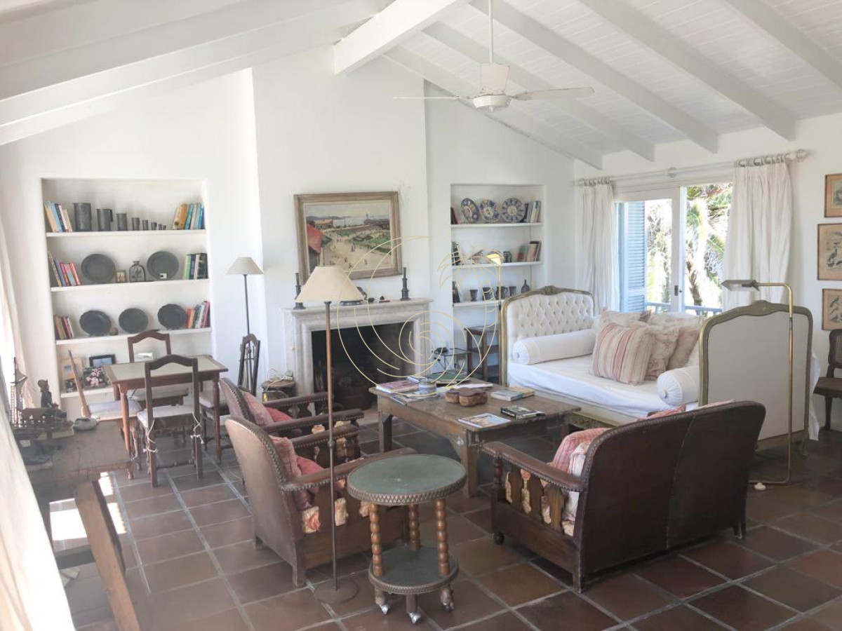 Casa ID.21092146 - Alquiler anual, casa de 4 dormitorios