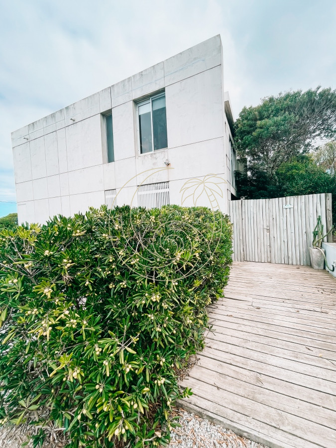 Casa ID.21092449 - CASA FRENTE AL MAR EN EL CHORRO EN VENTA