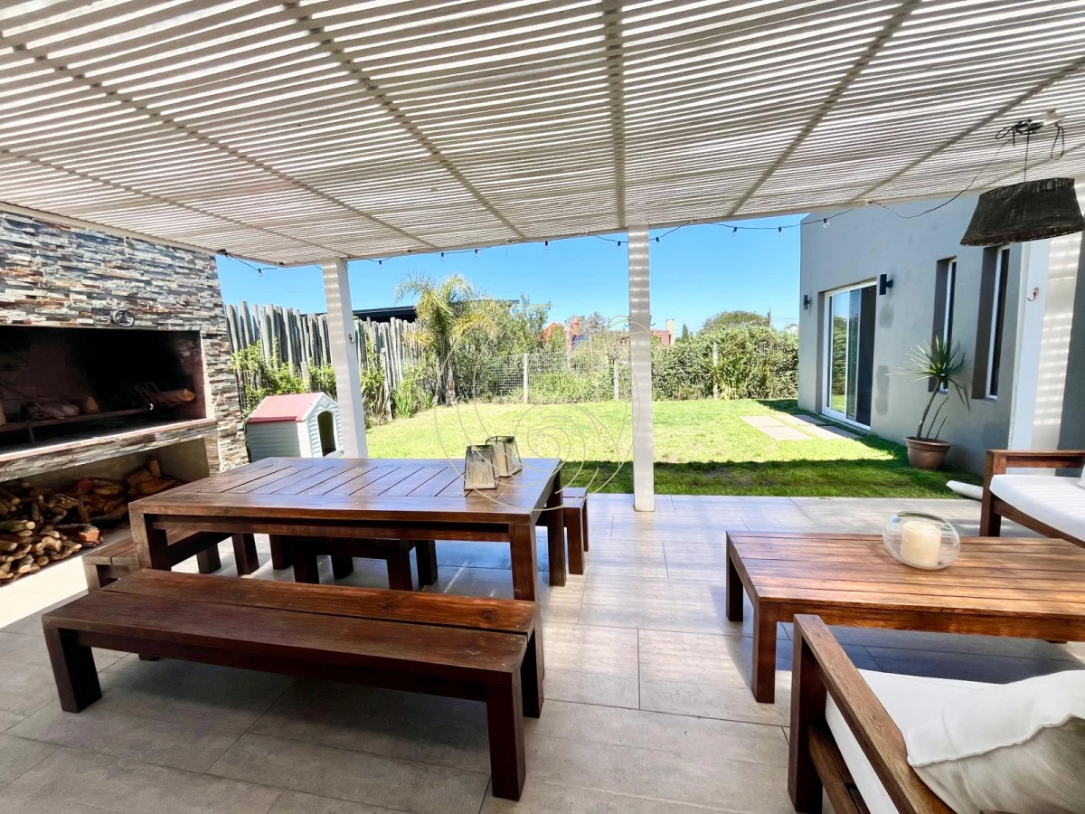 Casa ID.21093086 - Excelente casa en Alquiler de temporada en Manantiales.