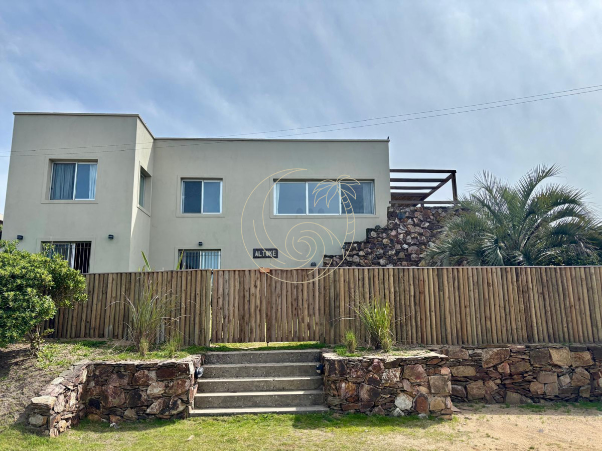 Casa ID.21093077 - Excelente casa con vista al mar, frente a Montoya 