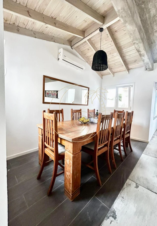 Casa ID.21093138 - Excelente Casa en El Tesoro en Alquiler Temporal a 100 mts del mar.