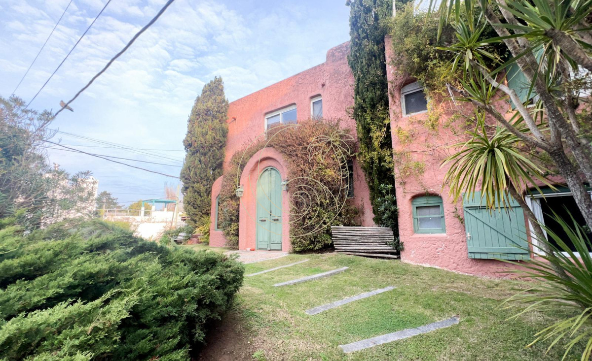 Casa ID.21092450 - CASA EN VENTA DE 5 DORM EN LA BARRA A 250 MTS DEL MAR