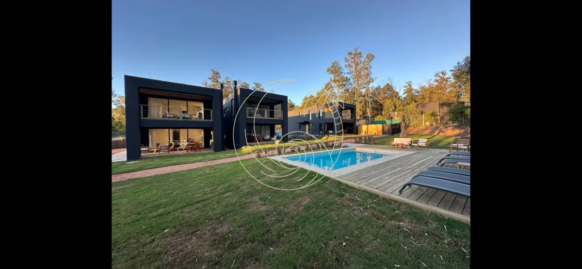 Casa ID.21092817 - CASA A ESTRENAR, COMPLEJO BOSQUE! 