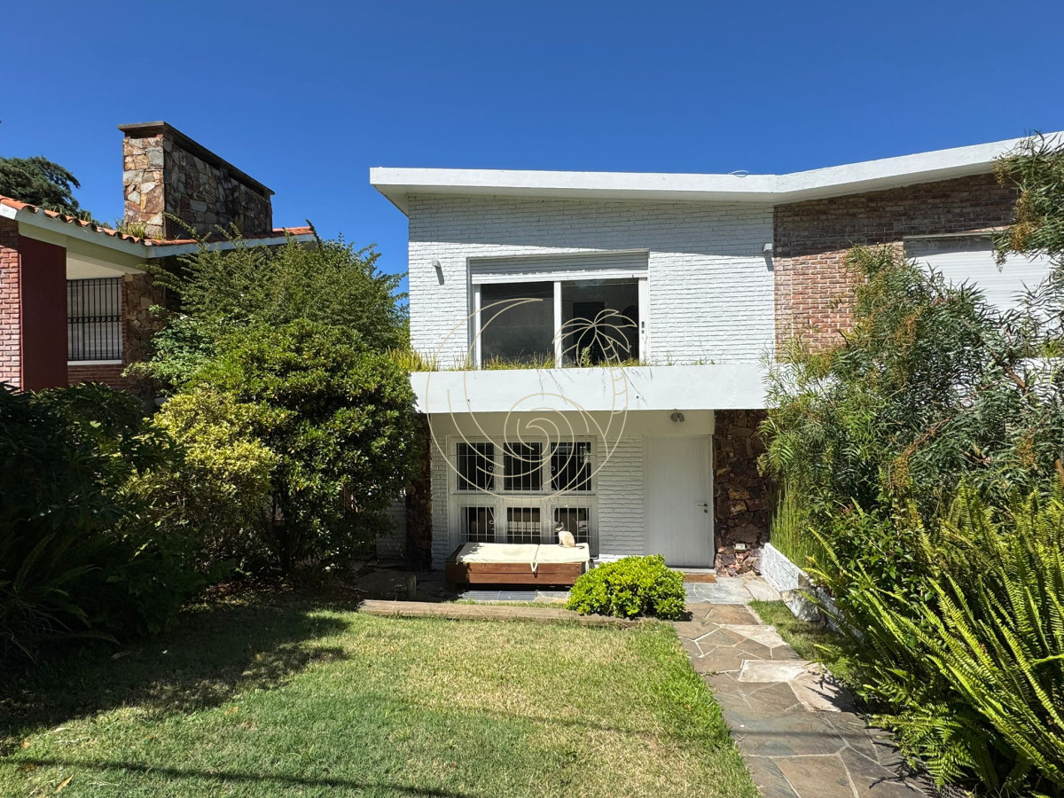 Casa ID.21093130 - Alquiler Anual, casa parada 14, Mansa - Punta del Este