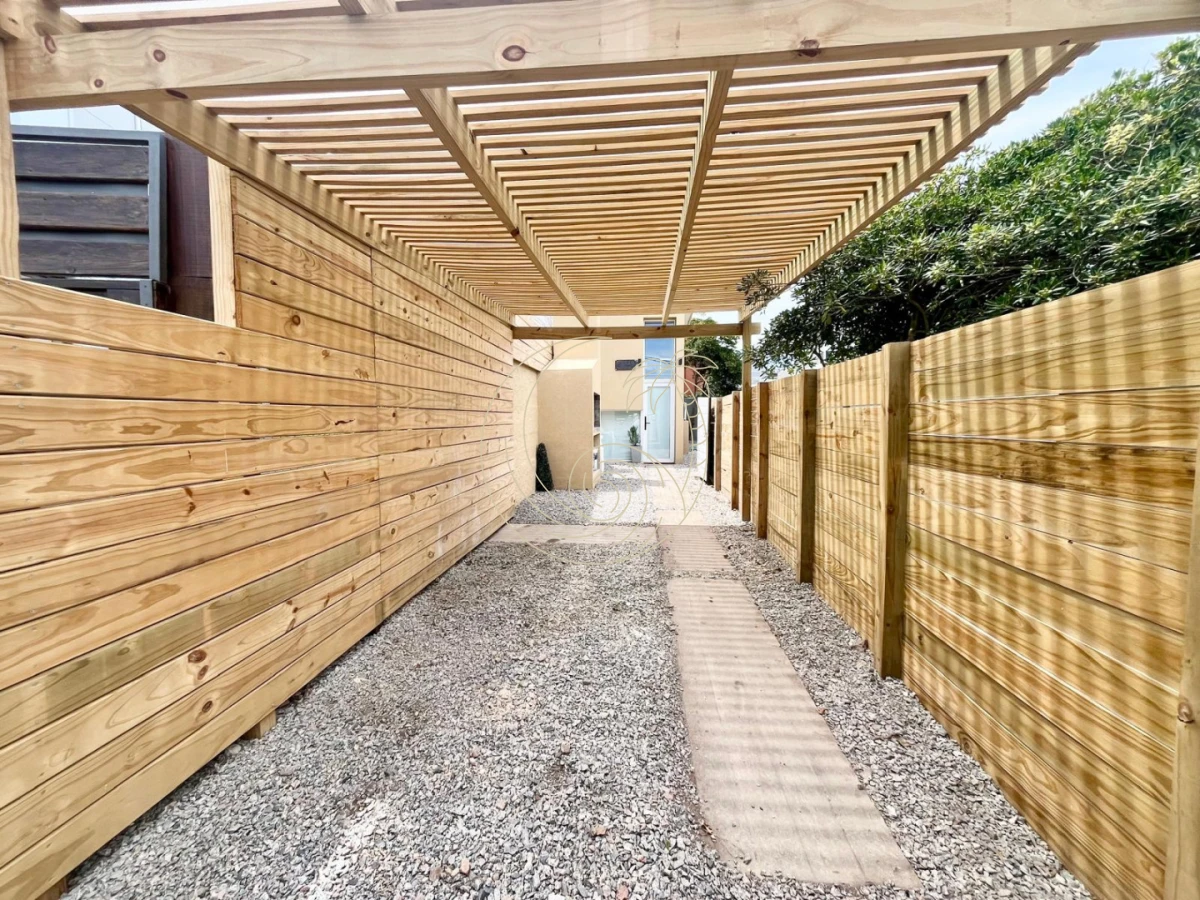 Casa ID.21093169 - Loft en Alquiler Anual en El Chorro a 100 mts del mar.