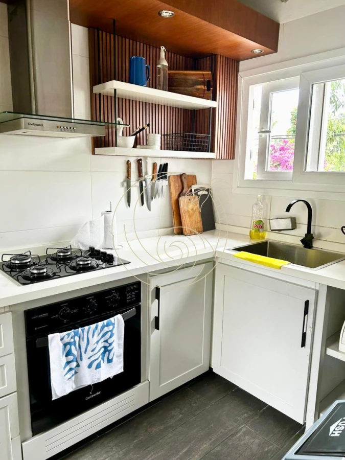 Casa ID.21093138 - Excelente Casa en El Tesoro en Alquiler Temporal a 100 mts del mar.