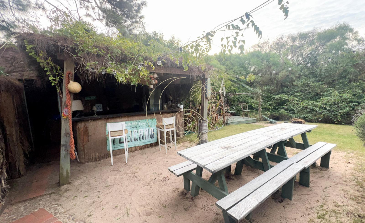 Casa ID.21092450 - CASA EN VENTA DE 5 DORM EN LA BARRA A 250 MTS DEL MAR