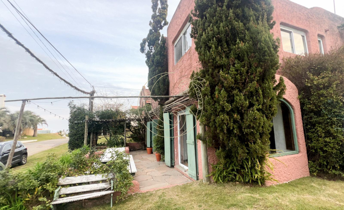 Casa ID.21092450 - CASA EN VENTA DE 5 DORM EN LA BARRA A 250 MTS DEL MAR