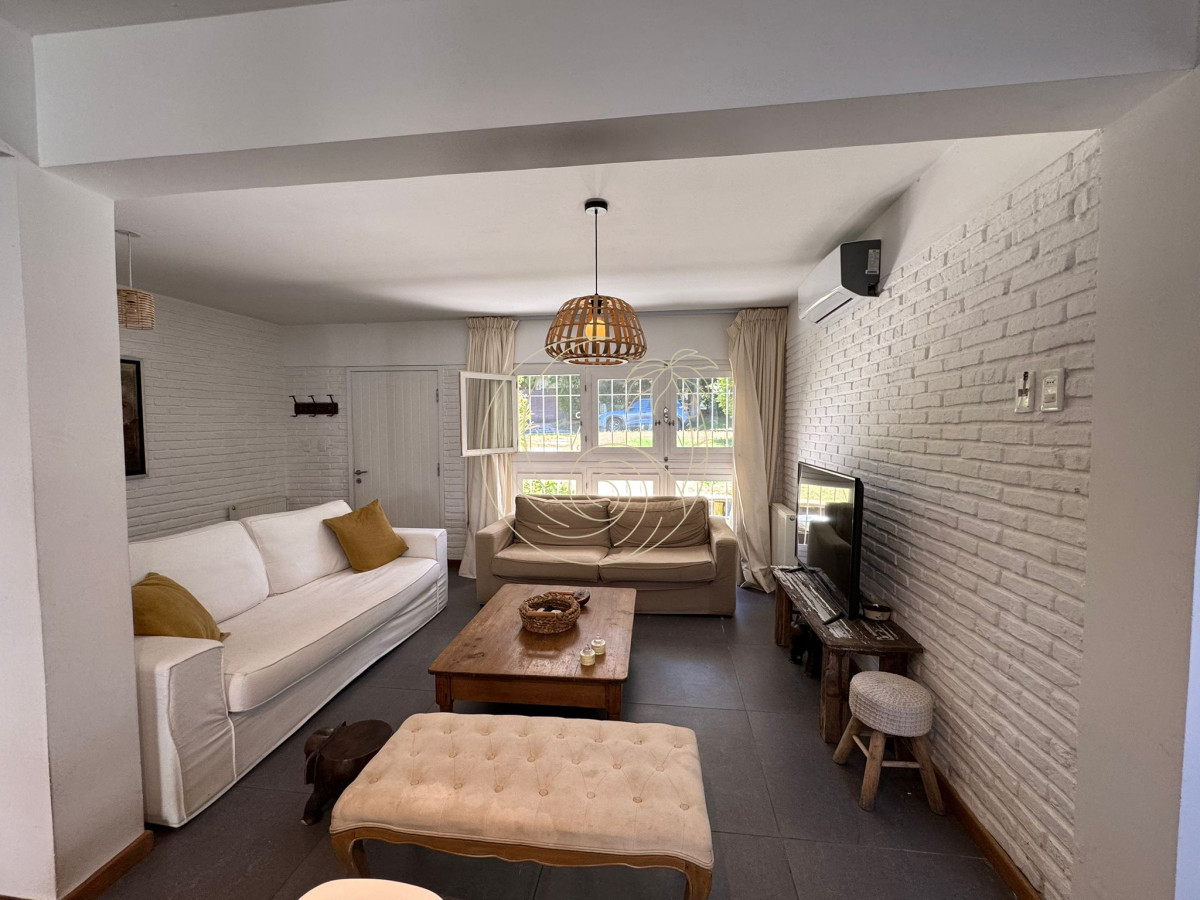 Casa ID.21093130 - Alquiler Anual, casa parada 14, Mansa - Punta del Este