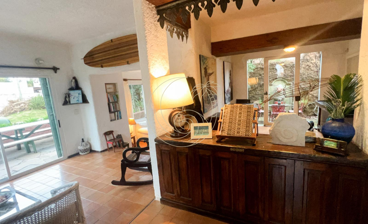Casa ID.21092450 - CASA EN VENTA DE 5 DORM EN LA BARRA A 250 MTS DEL MAR