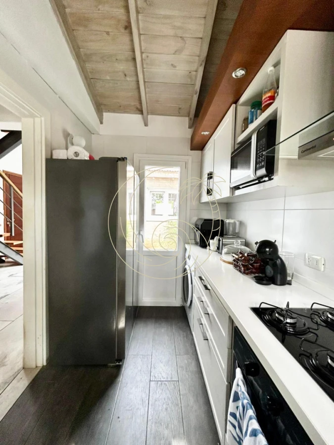 Casa ID.21093138 - Excelente Casa en El Tesoro en Alquiler Temporal a 100 mts del mar.