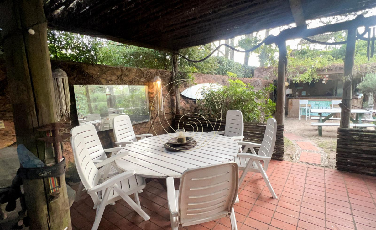 Casa ID.21092450 - CASA EN VENTA DE 5 DORM EN LA BARRA A 250 MTS DEL MAR