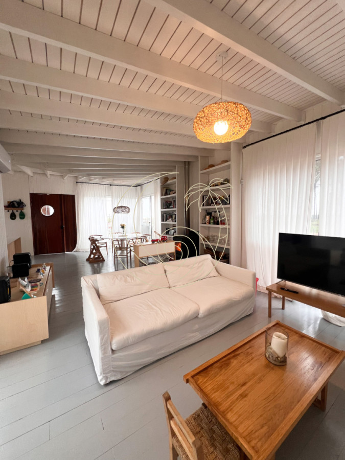 Casa ID.21093186 - CASA EN VENTA FRENTE AL MAR, EN SAN VICENTE - BARRIO SEMI PRIVADO
