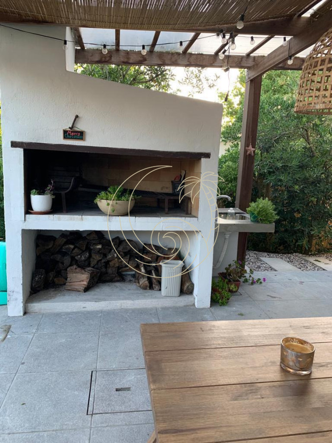 Casa ID.21093287 - Hermosa y Acogedora Casa en Las Grutas - Punta Ballena, a pasos del mar