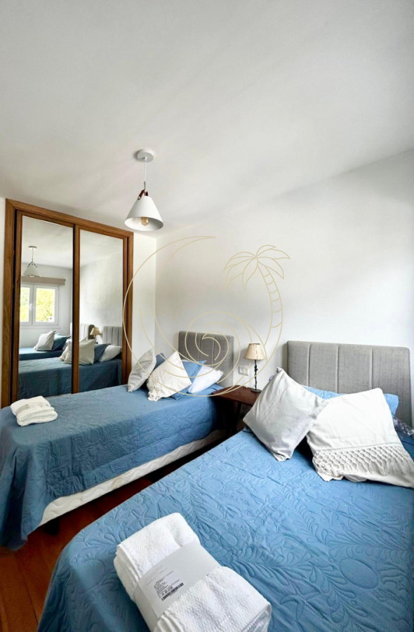 Casa ID.21093138 - Excelente Casa en El Tesoro en Alquiler Temporal a 100 mts del mar.