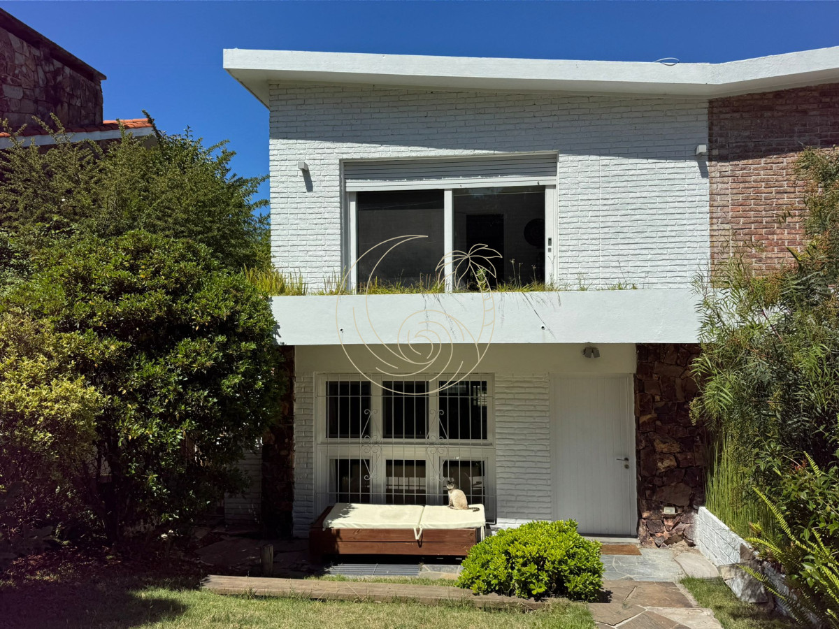 Casa ID.21093130 - Alquiler Anual, casa parada 14, Mansa - Punta del Este