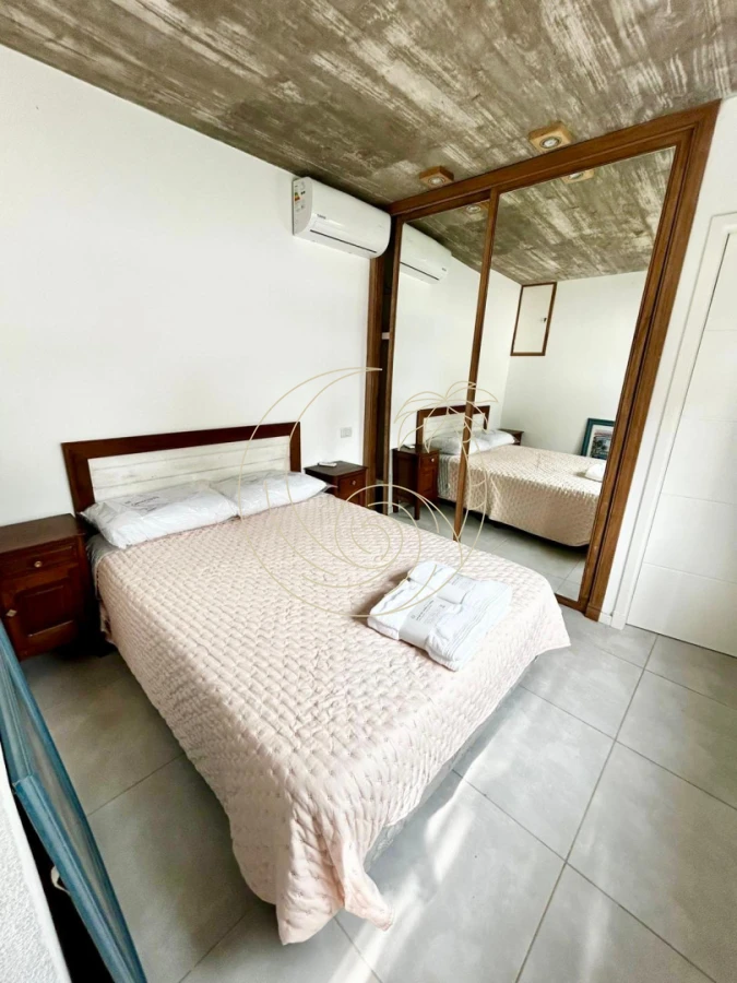 Casa ID.21093138 - Excelente Casa en El Tesoro en Alquiler Temporal a 100 mts del mar.