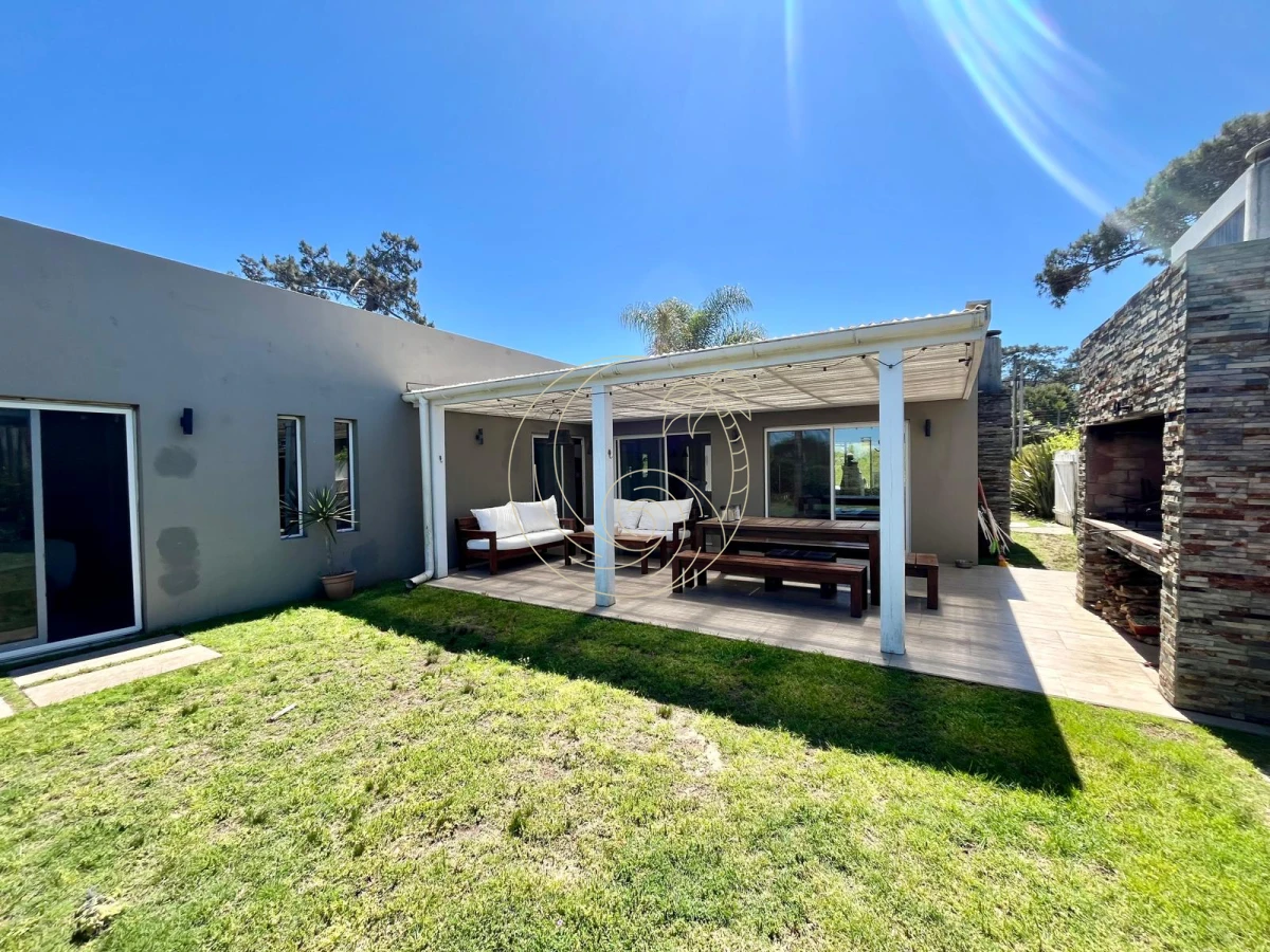 Casa ID.21093086 - Excelente casa en Alquiler de temporada en Manantiales.