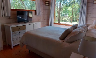 Cabaña de madera con 1200 mt2 en Balneario Buenos Aires