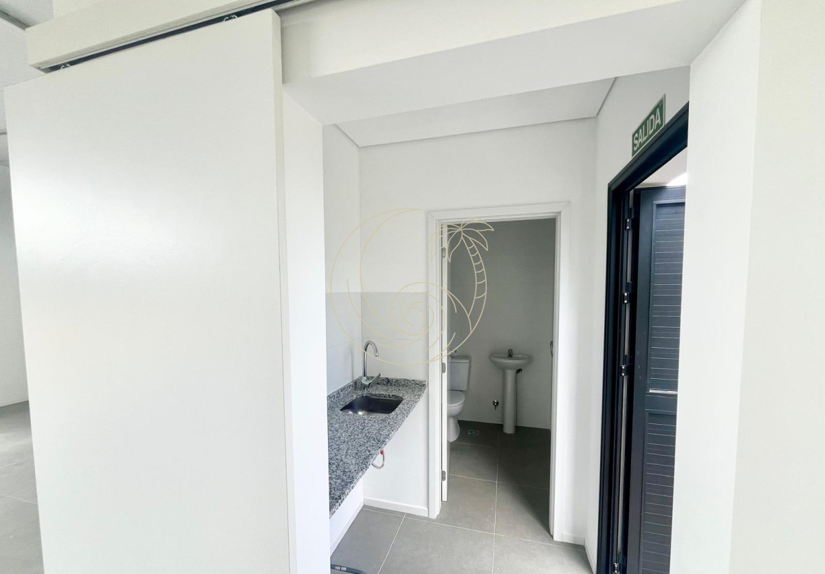 Local Comercial ID.21093115 - Alquiler de Local Comercial a Estrenar en Balneario Buenos Aires.