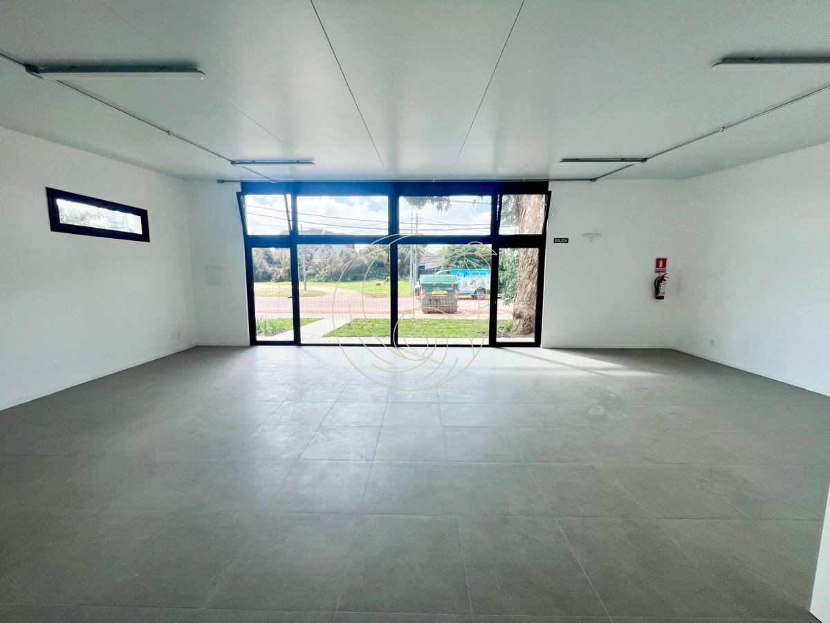 Local Comercial ID.21093115 - Alquiler de Local Comercial a Estrenar en Balneario Buenos Aires.