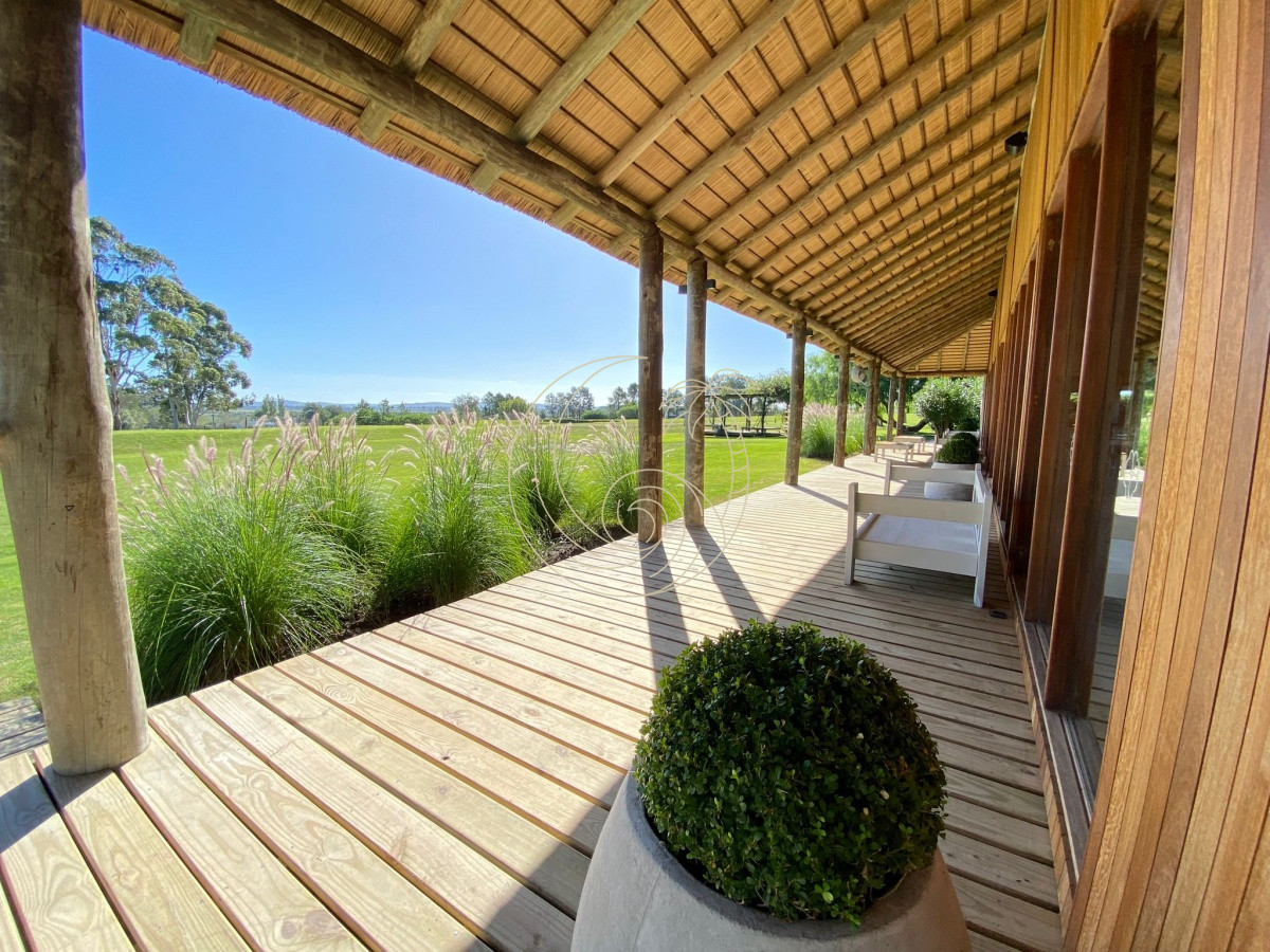 Terreno ID.21092357 - Terreno en Venta en Barrio Privado El Quijote, La Barra
