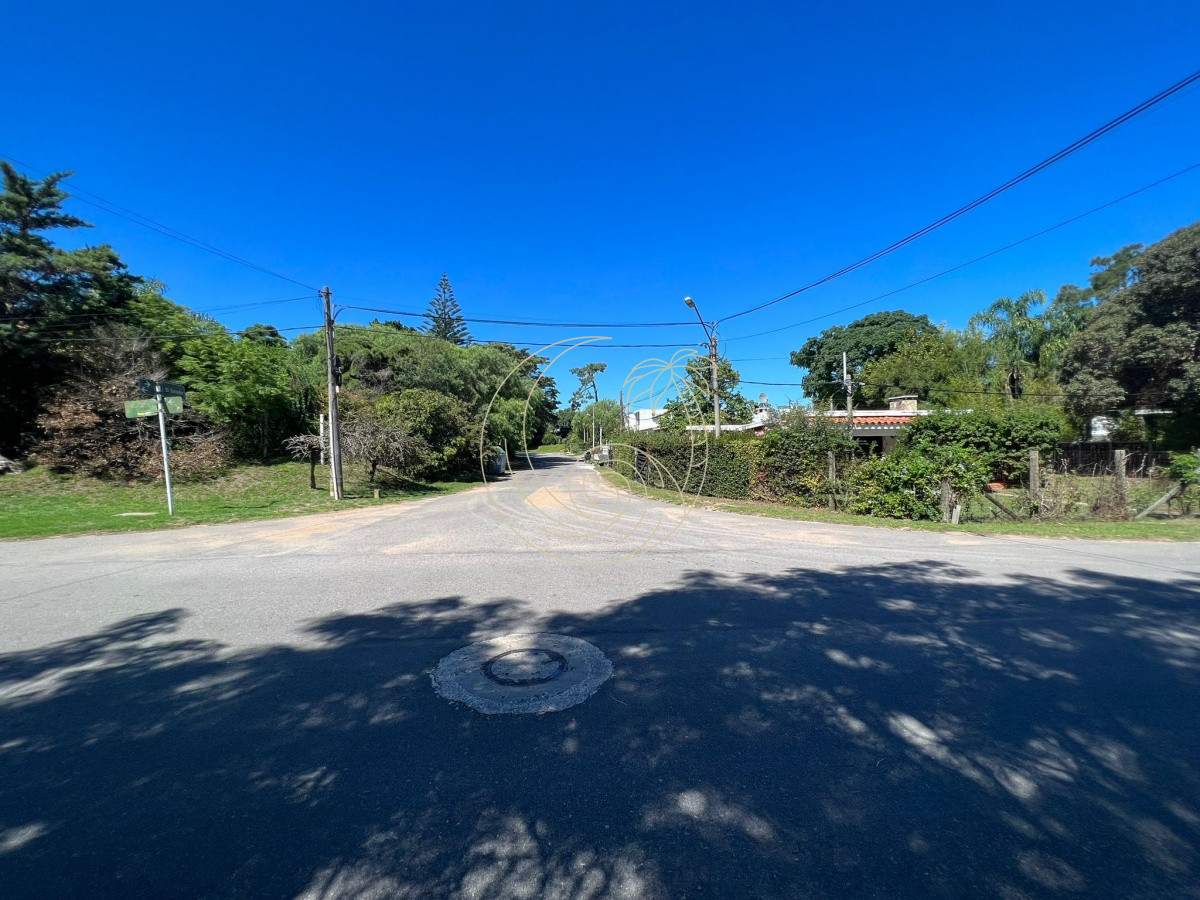 Terreno ID.21092322 - TERRENO EN PUNTA DEL ESTE 