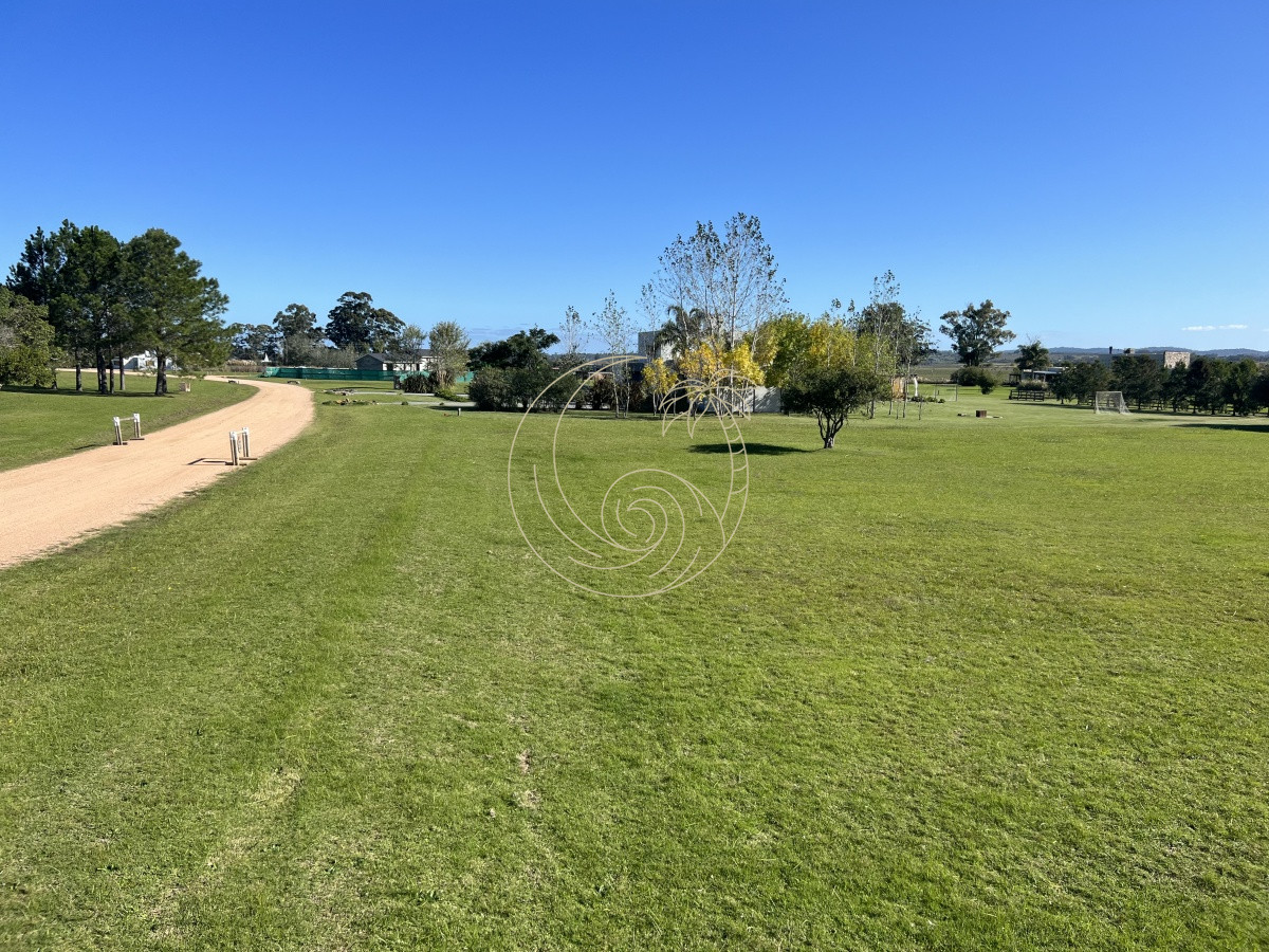 Terreno ID.21092357 - Terreno en Venta en Barrio Privado El Quijote, La Barra