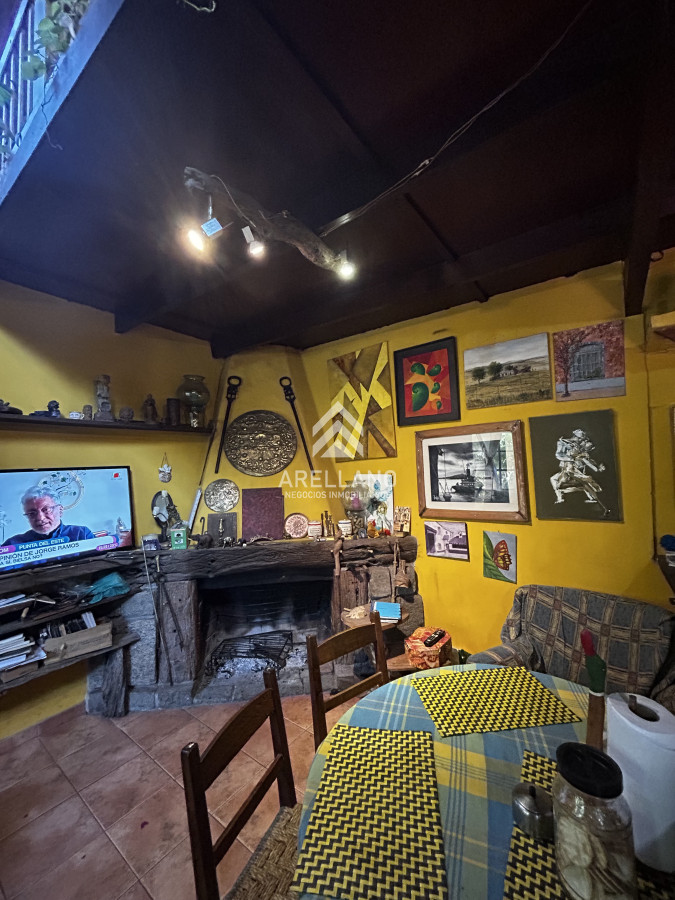 Casa ID.5711 - Ideal para comercio o vivienda