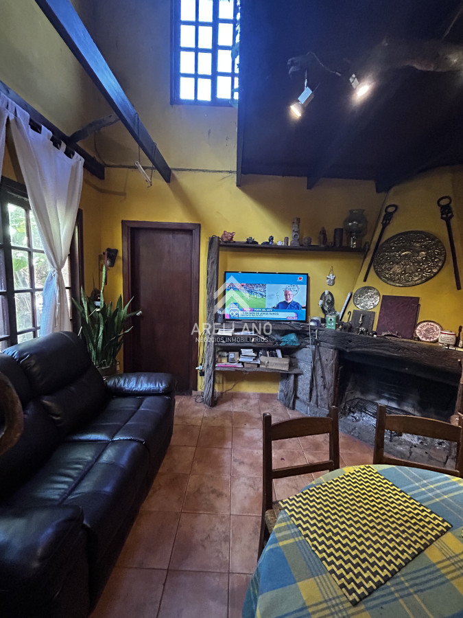 Casa ID.5711 - Ideal para comercio o vivienda