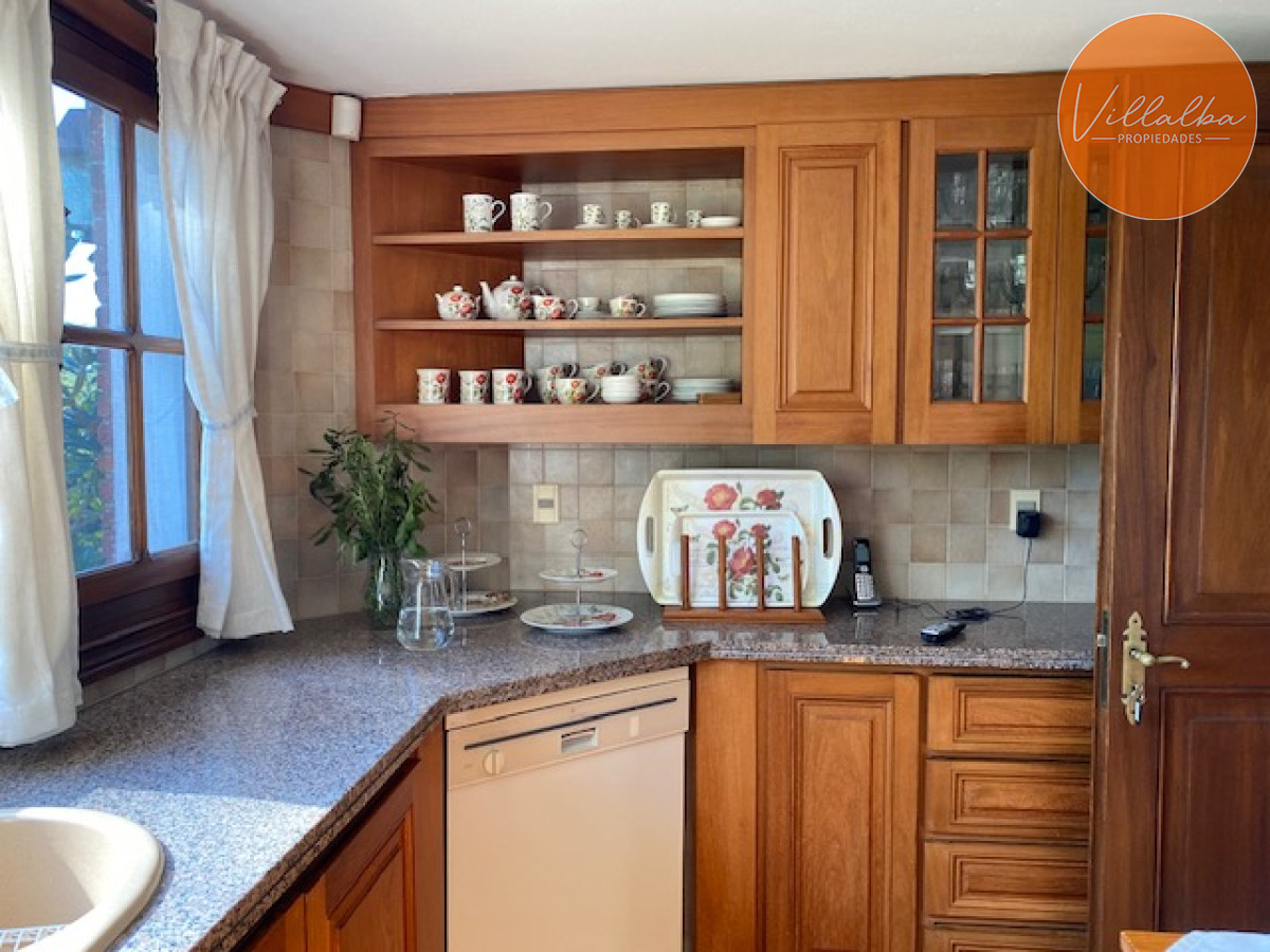 Apartamento ID.3026 - Oportunidad en San Rafael. Espectacular casa en venta