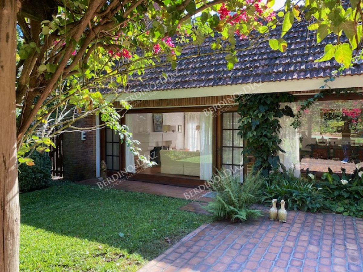 Casa ID.2723 - Casa en venta en San Rafael Punta del Este