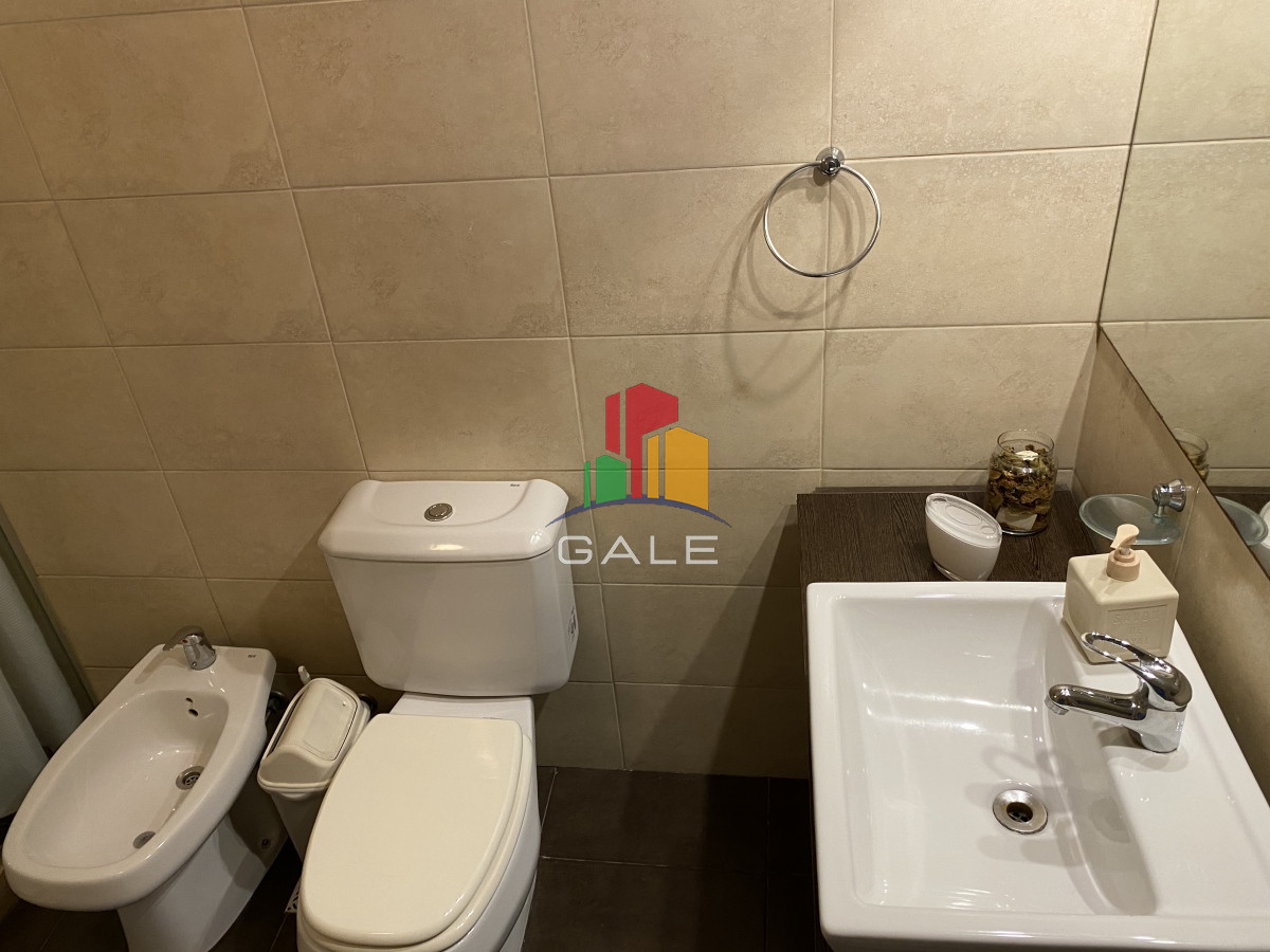 Apartamento ID.1780 - Hermoso apartamento estilo casita a una cuadra del mar.