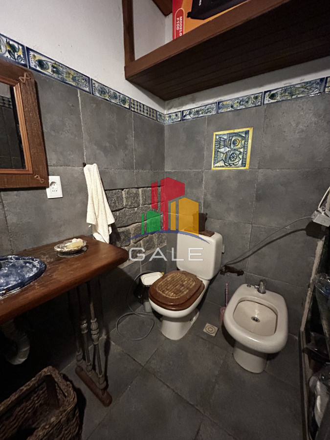 Casa ID.4510 - Ideal para comercio o vivienda