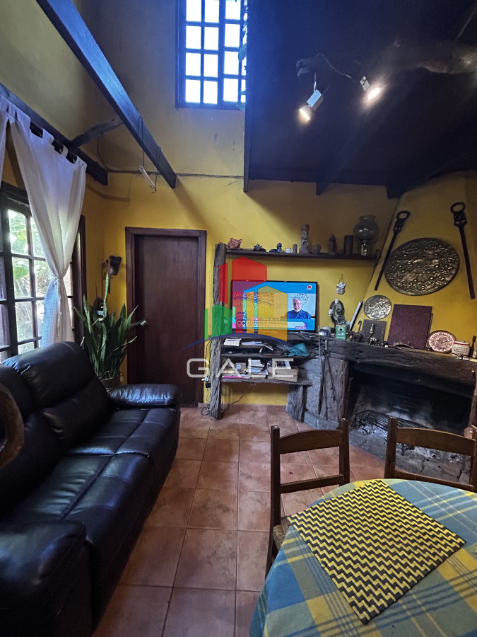 Casa ID.4510 - Ideal para comercio o vivienda