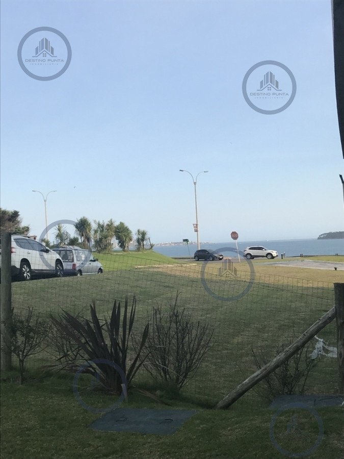 Apartamento tipo casita con parrillero propio en Alquiler Anual — fotografía 3
